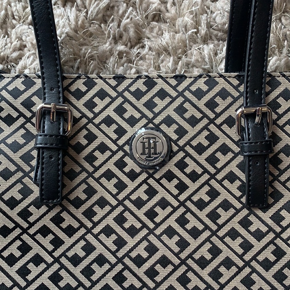 TOMMY HILFIGER Handbag - Picture 2 of 12